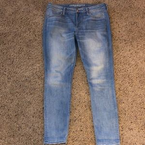 American Eagle Light Wash Jeans